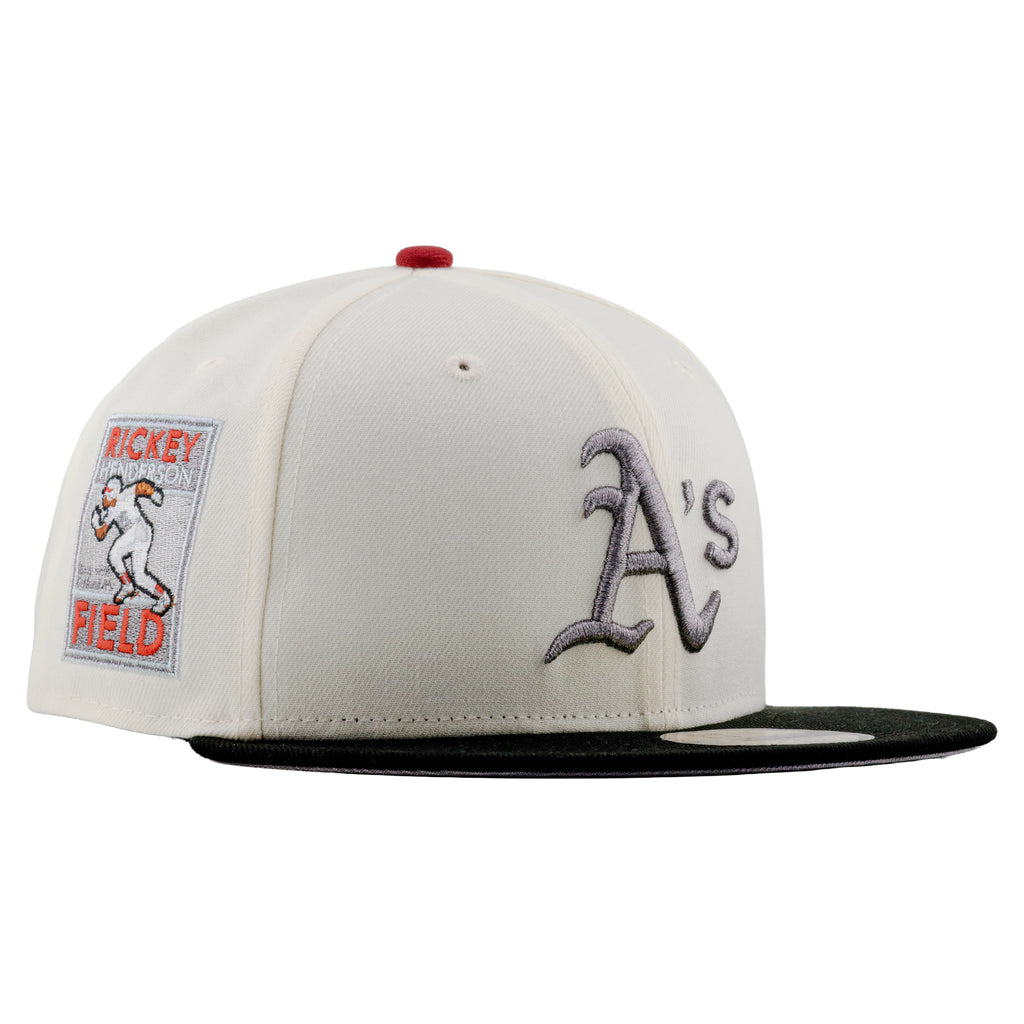 Oakland Athletics Chrome White/Black "Assassin's Creed Brotherhood" | New Era 59Fifty Fitted